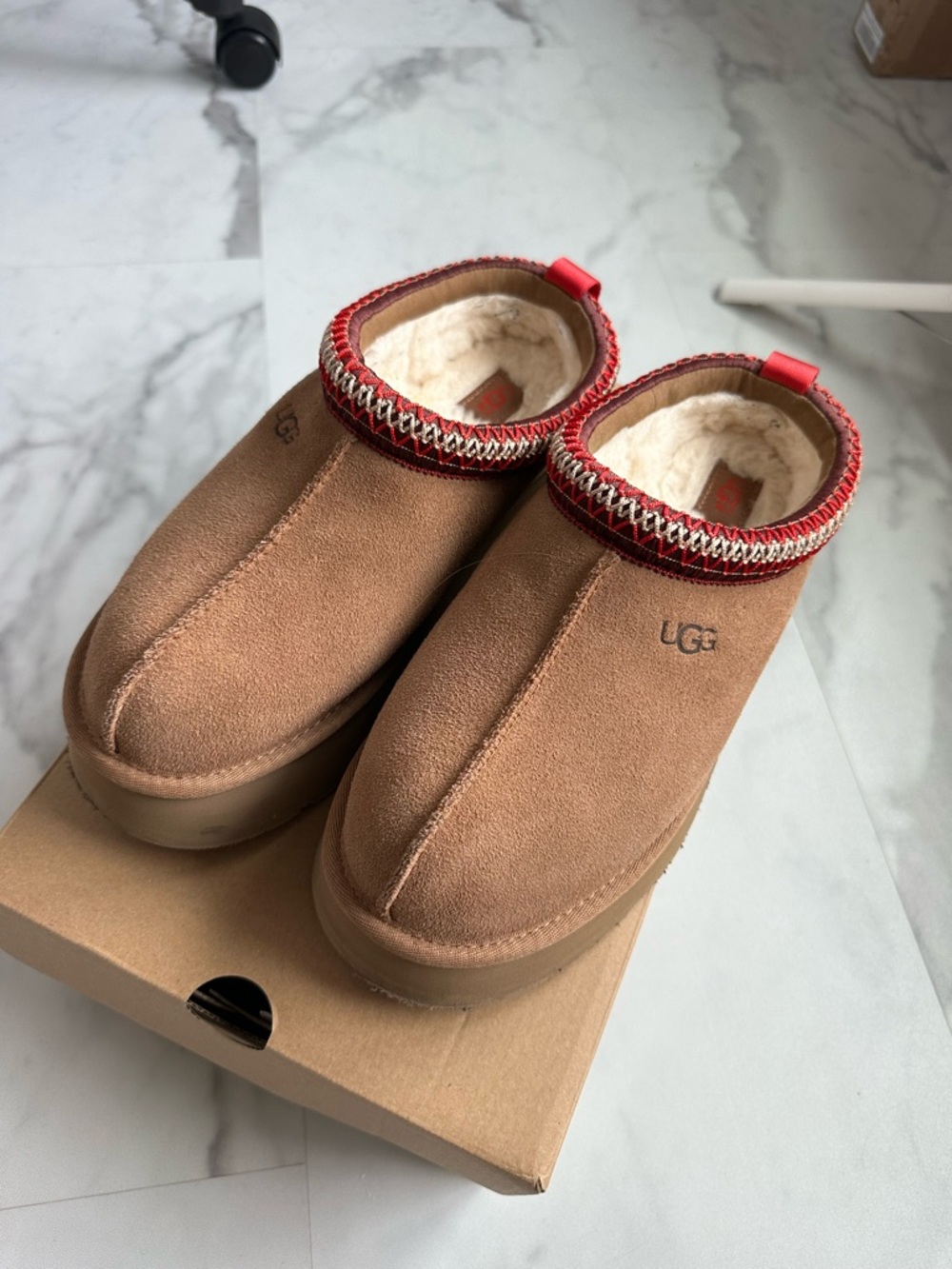 UGG Women's Tazz II